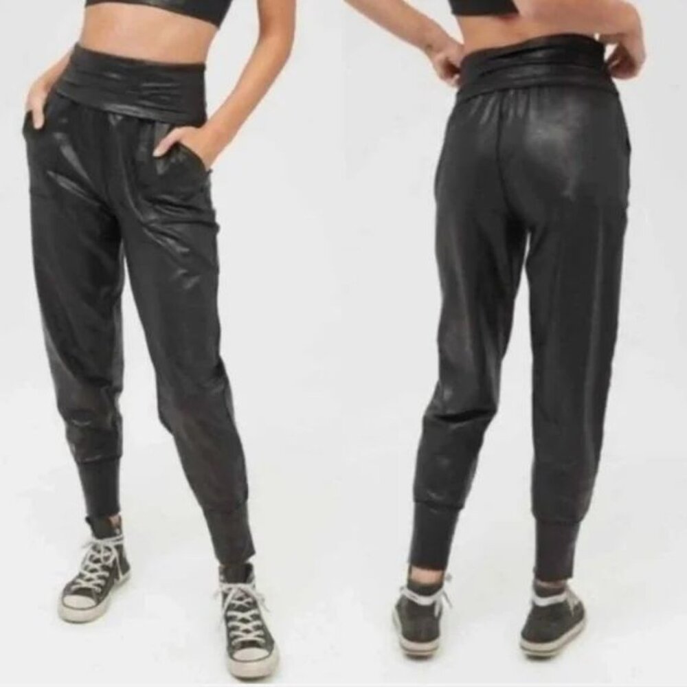 Aerie Women's Offline Hugger Faux Leather Joggers in Black